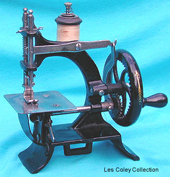 Muller 10 toy sewing machine. 